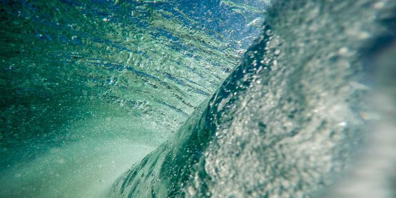 Wi-Fi 7企业级部署：以云服务与网络技术驱动数字化转型，重塑室内无线与物联网体验