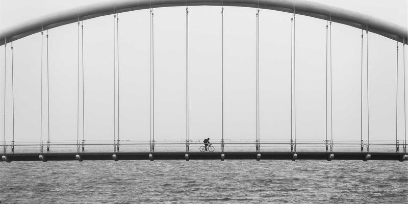 网络即代码：数字化转型中网络自动化的革命性实践